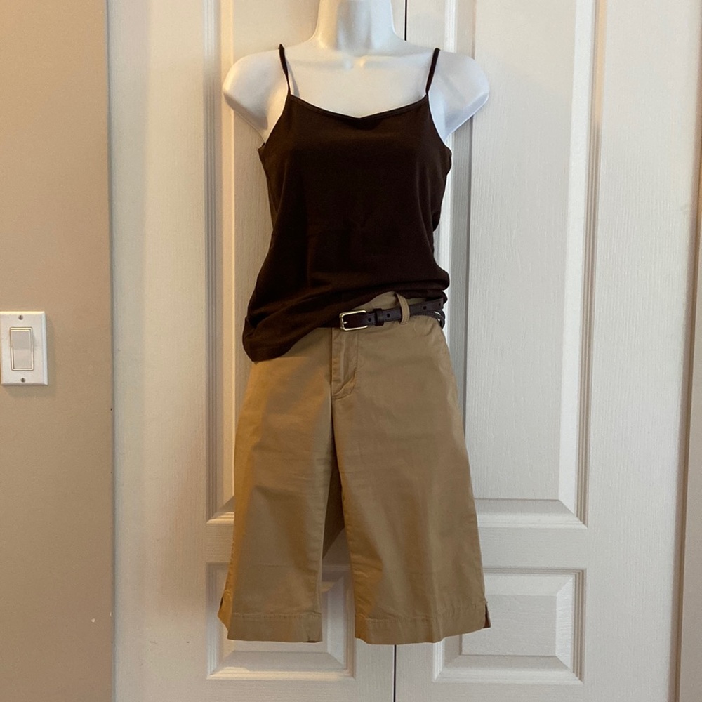 GAP cotton shorts in beautiful camel beige